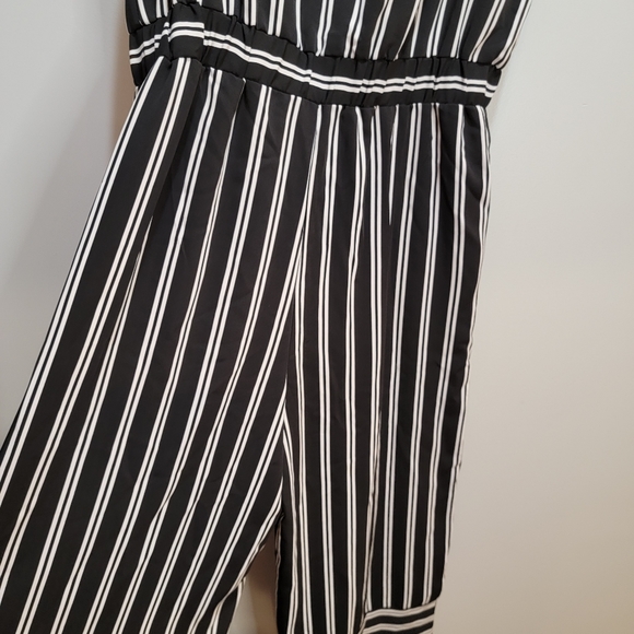Beige By eci Black & White Stripe Crop Wide-Leg  Romper Jumpsuit  Small - Picture 8 of 15